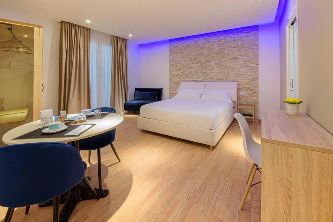 Aminta - Rooms & Wellness Andria Exteriör bild