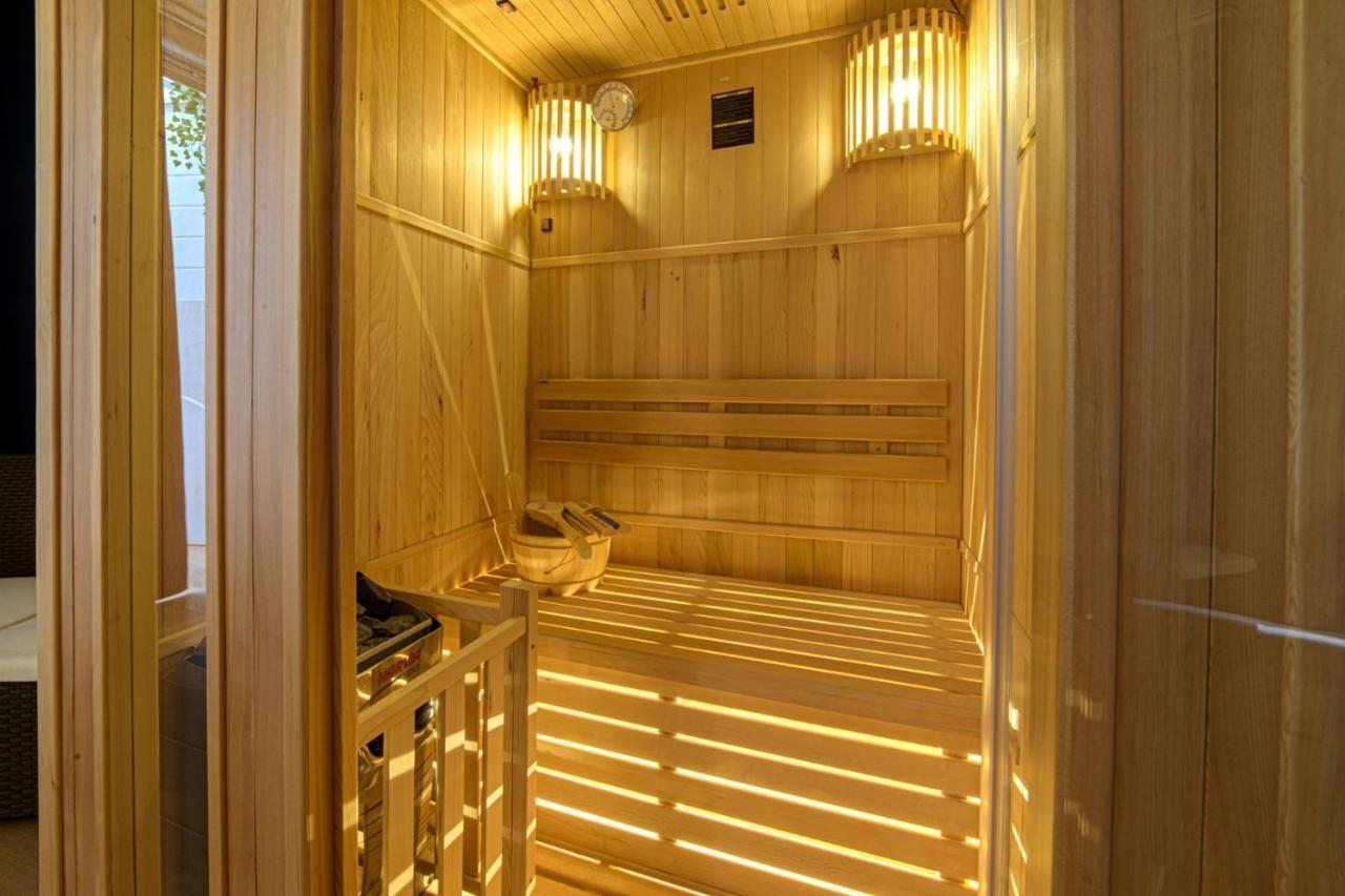 Aminta - Rooms & Wellness Andria Exteriör bild